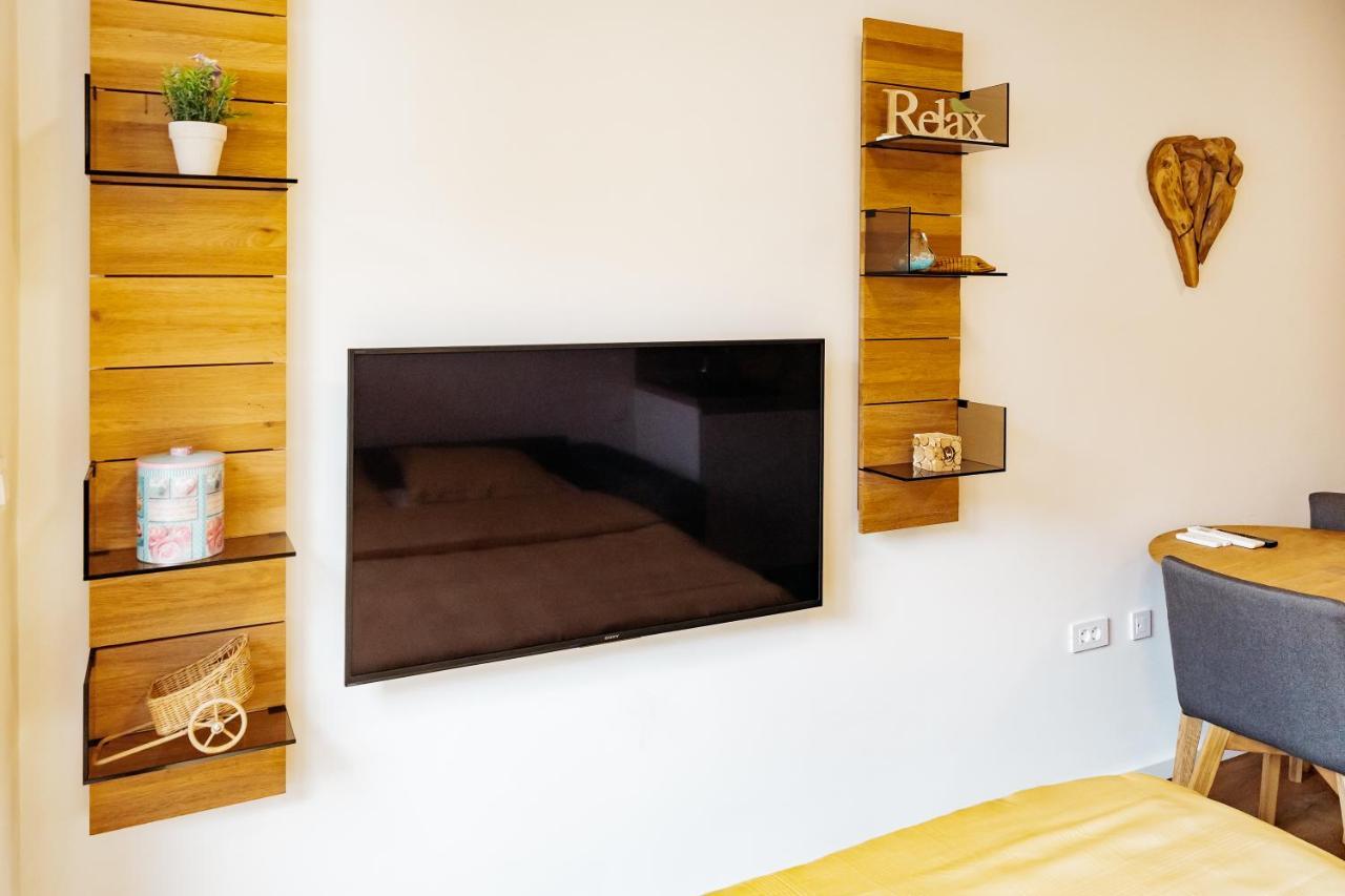 Woody - Comfy Apartment In Siska Ljubljana Extérieur photo