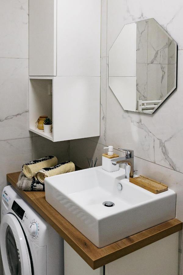 Woody - Comfy Apartment In Siska Ljubljana Extérieur photo